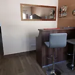 Apartment House With Private Pool, Bbq And Country View *