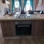 House With Private Pool, Bbq And Country View 아파트