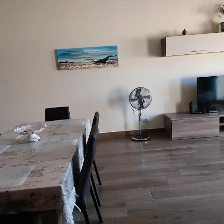 Apartment House With Private Pool, Bbq And Country View *