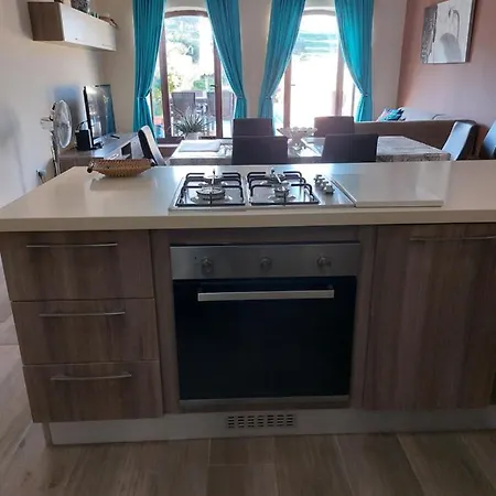 House With Private Pool, Bbq And Country View Lägenhet