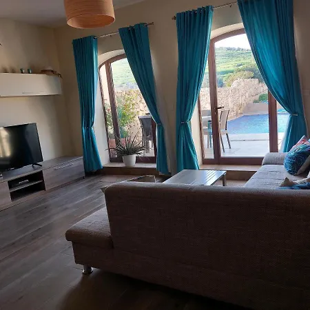 Daire House With Private Pool, Bbq And Country View *