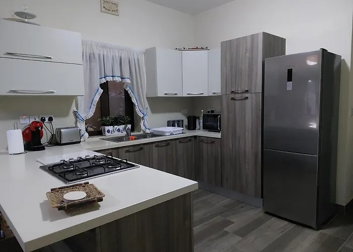 House With Private Pool, Bbq And Country View *