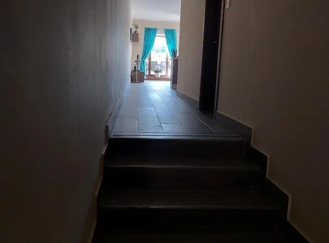 House With Private Pool, Bbq And Country View Daire