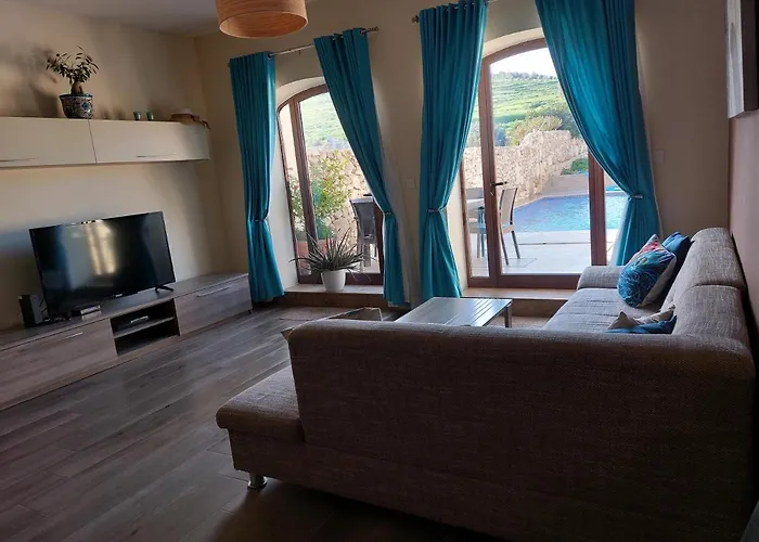 Daire House With Private Pool, Bbq And Country View *